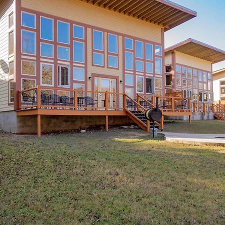 Seven Bluff Cabins Concan Luaran gambar