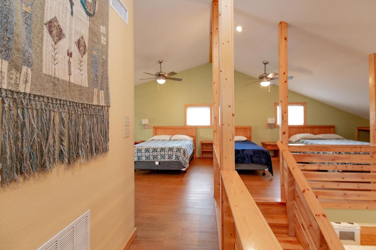 Seven Bluff Cabins Concan Luaran gambar