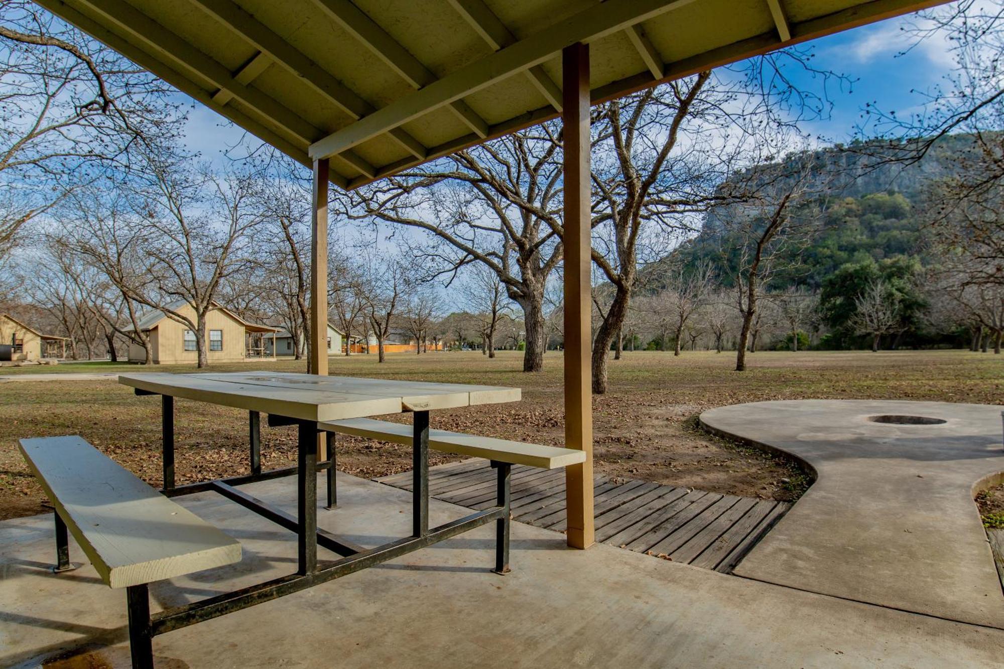 Seven Bluff Cabins Concan Luaran gambar