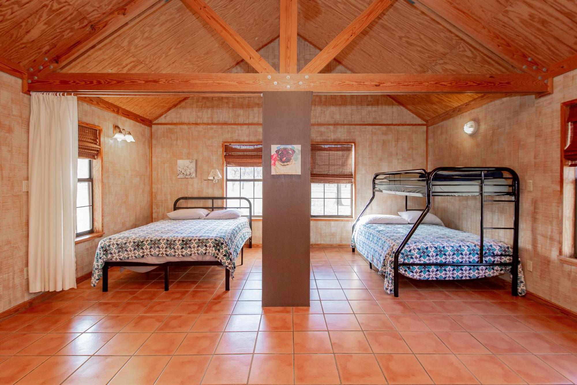 Seven Bluff Cabins Concan Luaran gambar